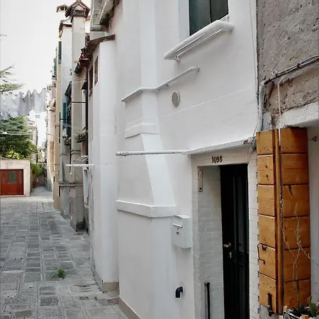 Flat Calle Furlane, - Castello *